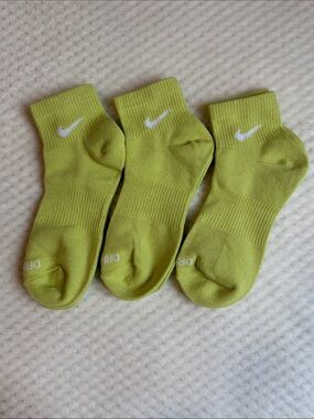 NWOT Nike Dri-Fit Women's Ankle Socks - Light Green (3-Pack) Medium